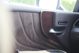 2018款雷克萨斯LS350豪华版