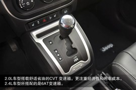 2014款Jeep指南者2.0L两驱改款精英版到店实拍
