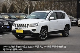 2014款Jeep指南者2.0L两驱改款精英版到店实拍