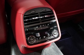 玛莎拉蒂总裁GTS