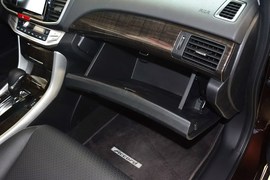 2014款本田雅阁2.4LX舒适版