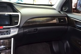 2014款本田雅阁2.4LX舒适版