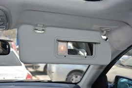 2013款哈弗H6运动版1.5T手动四驱尊贵型