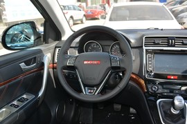 2013款哈弗H6运动版1.5T手动四驱尊贵型