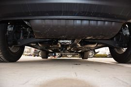 2014款Jeep指南者2.4L改款四驱舒适版到店实拍