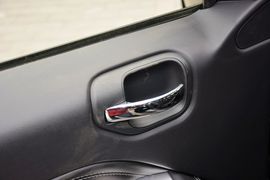2014款Jeep指南者2.4L改款四驱舒适版