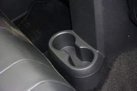 2014款Jeep指南者2.4L改款四驱舒适版