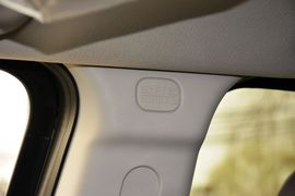 2014款Jeep指南者2.4L改款四驱舒适版