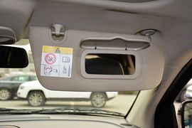 2014款Jeep指南者2.4L改款四驱舒适版