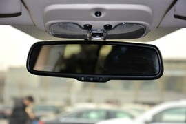 2014款Jeep指南者2.4L改款四驱舒适版