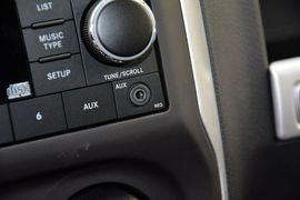 2014款Jeep指南者2.4L改款四驱舒适版