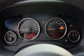 2014款Jeep指南者2.4L改款四驱舒适版
