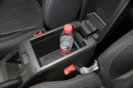   2018款 陆风X5 Plus 1.5T 手动创行版