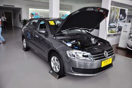 2013款大众朗行1.6L手动风尚型到店实拍