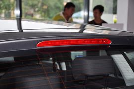 2013款大众朗行1.6L手动风尚型