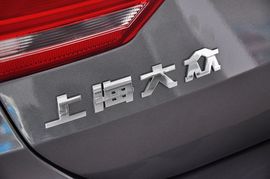 2013款大众朗行1.6L手动风尚型