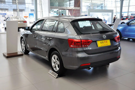 2013款大众朗行1.6L手动风尚型