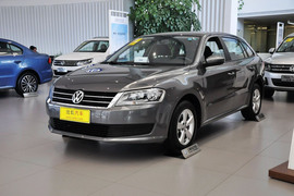 2013款大众朗行1.6L手动风尚型
