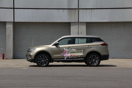 吉利博越1.8T自动四驱智尊型4G互联版