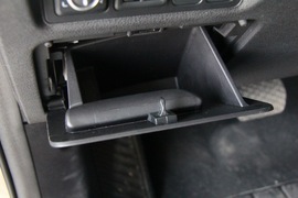 吉利博越1.8T自动四驱智尊型4G互联版