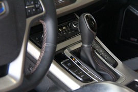 吉利博越1.8T自动四驱智尊型4G互联版