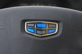 吉利博越1.8T自动四驱智尊型4G互联版