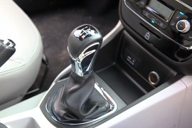 2014款江淮和悦1.5升手动尊贵型