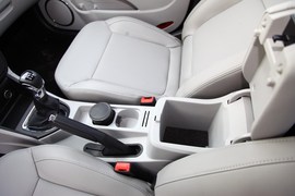 2014款江淮和悦1.5升手动尊贵型