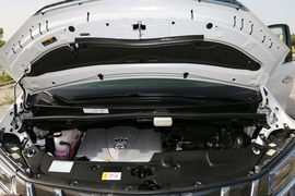 2018款丰田埃尔法