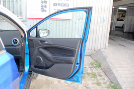 2018款比亚迪元EV360