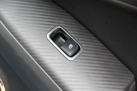 2018款比亚迪元EV360