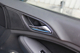 2018款比亚迪元EV360