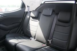 2018款比亚迪元EV360