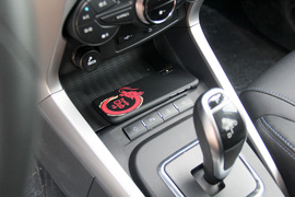 2018款比亚迪元EV360