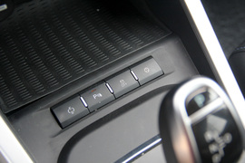 2018款比亚迪元EV360