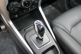 2018款比亚迪元EV360