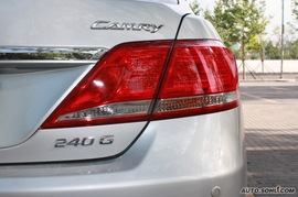 2009款丰田凯美瑞试驾