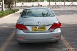 2009款丰田凯美瑞试驾