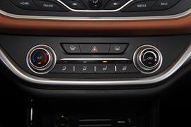   2017款 陆风X2 1.6L 自动锋锐版