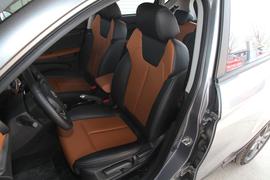   2017款 陆风X2 1.6L 自动锋锐版