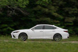 2018款雷克萨斯ES260