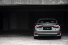 2018款雷克萨斯ES300h
