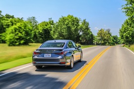 2018款雷克萨斯ES300h