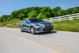 2018款雷克萨斯ES300h