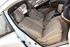 2014款日产奇骏2.5L