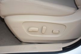 2014款日产奇骏2.5L