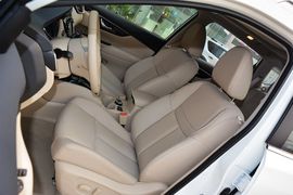 2014款日产奇骏2.5L