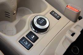 2014款日产奇骏2.5L