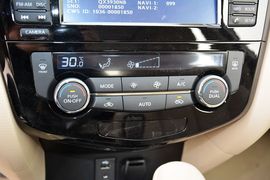 2014款日产奇骏2.5L