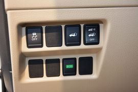 2014款日产奇骏2.5L
